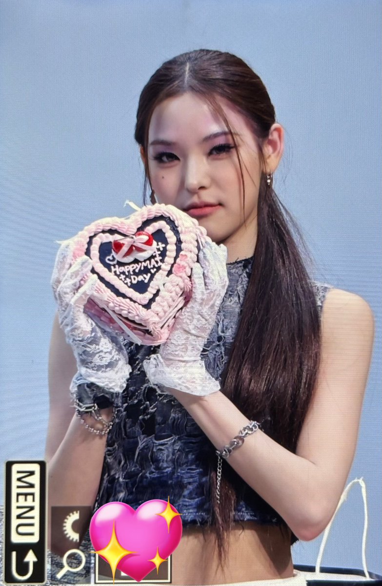 많은 관심 부탁드립니다🩷