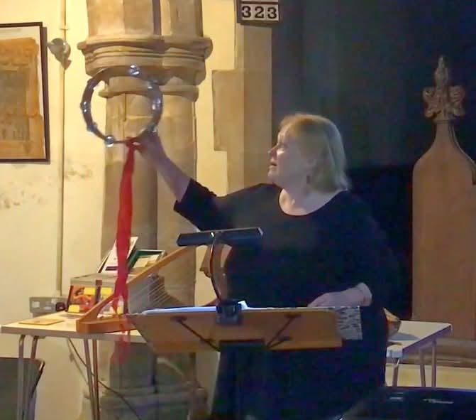 A very pleasant time last Friday evening. Kate Witney gave us a talk on the Music of the Luttrell Psalter. Kate explained the Luttrell Psalter for those who didn't know - she had a copy on show together with a selection of instruments of the era which she demonstrated with song.