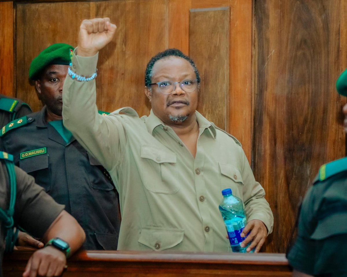 MariaSTsehai's tweet image. ‼️🚨ALERT - TUNDU LISSU🚨‼️
Information just received: Tundu Lissu has been isolated in the Death Row wing and a CCTV camera is fixed on his cell 24/7 in Ukonga prison! Highly unusual and supicious move as they can monitor him / zero privacy while there are no witnesses and they…