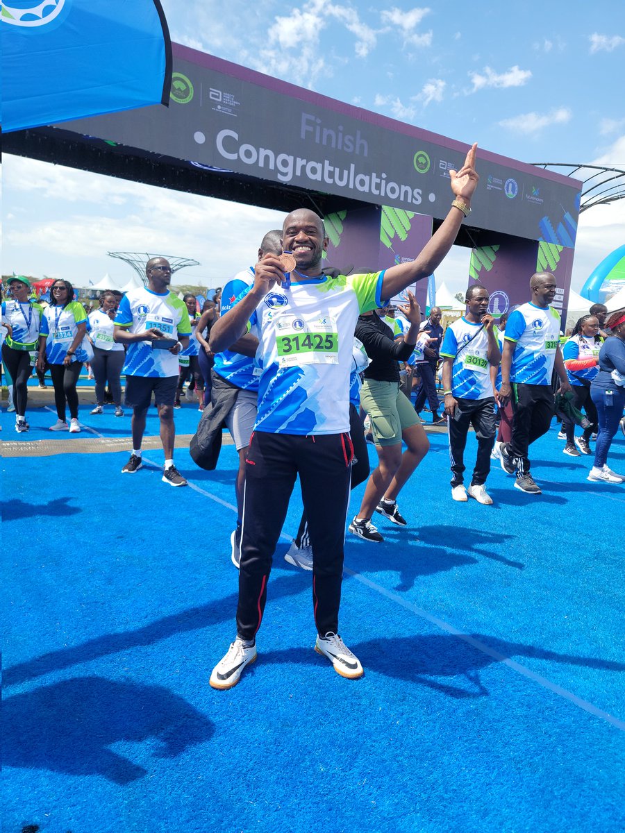 MusyimiMs's tweet image. Excited to share that I completed the 10KM race at the Standard Chartered Marathon 2025 with a personal best! 
Every kilometer was a reminder of dedication, perseverance, and the joy of running alongside so many passionate people.