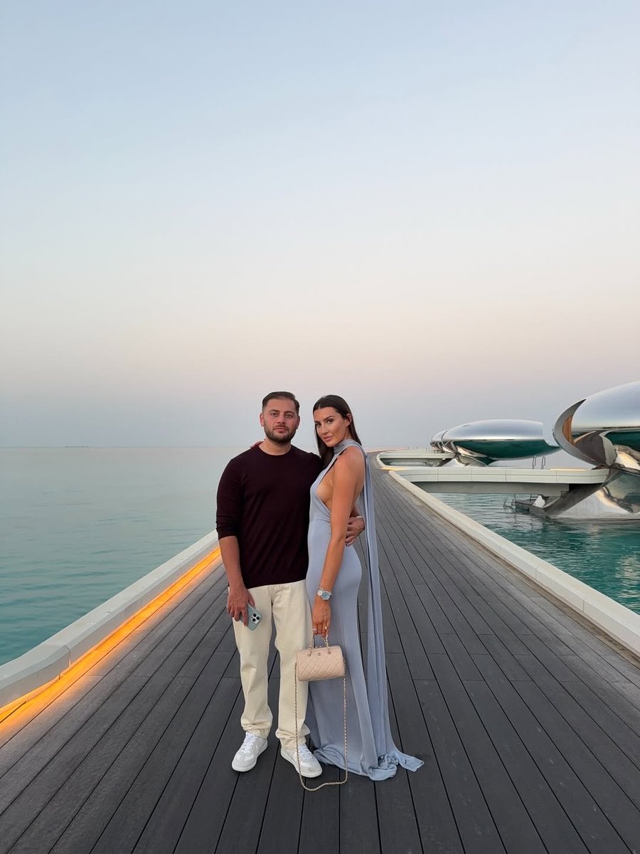 michaelgrayso's tweet image. Where ambition meets paradise, proof that hard work can create the life you don’t need a vacation from. 🌅 Some dump they say lol 😆