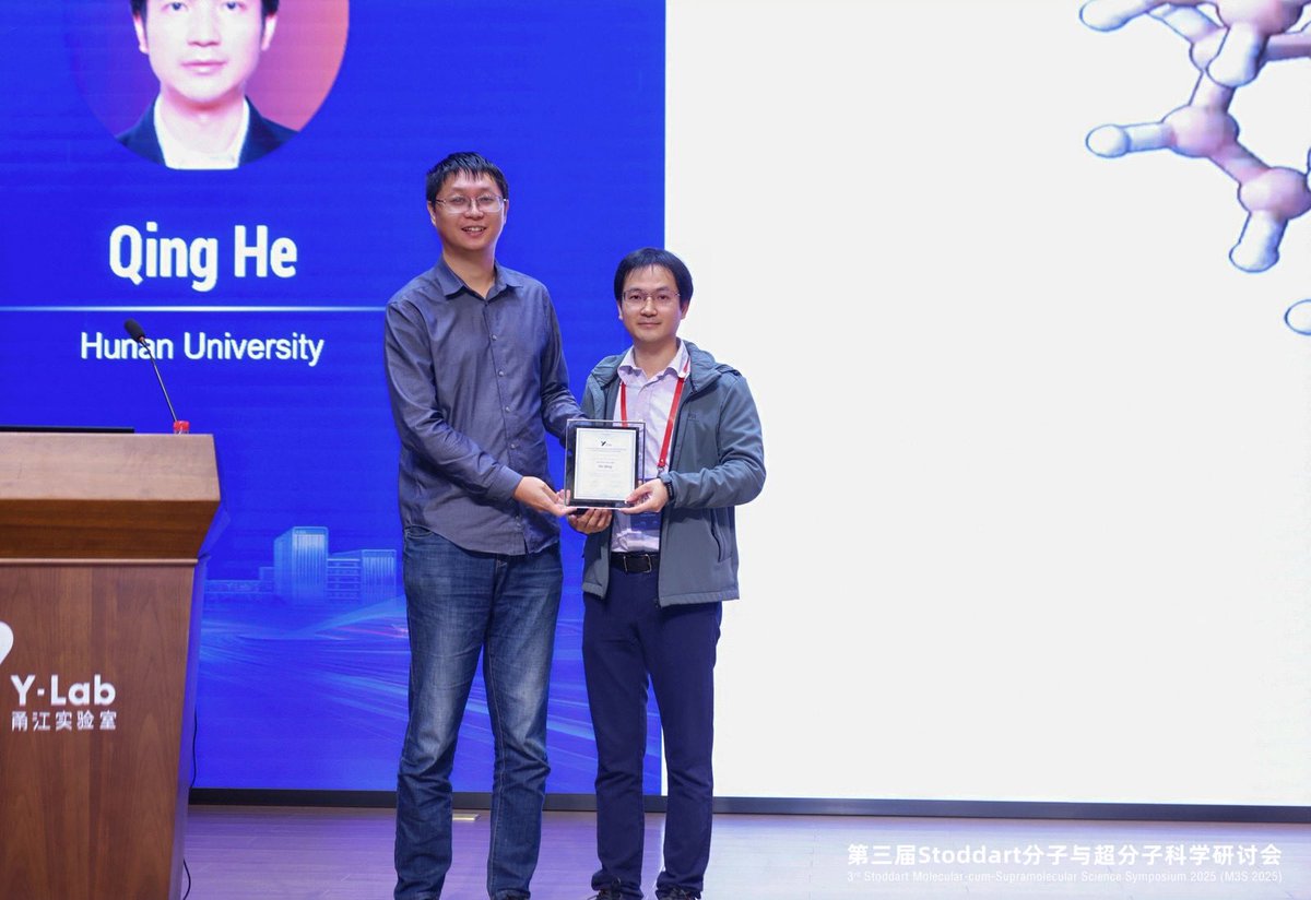 At the 3rd Stoddart Molecular-cum-Supramolecular Science Symposium (M3S) in Ningbo, Qing He <a href="/QingHe_HNU/">Qing He</a> <a href="/qinghelab78906/">QingHeLab-HNU</a> (#Hunan_Univ) takes superphanes to the next level—building ever-higher pyrgos[n]cages. #M3S #Ningbo