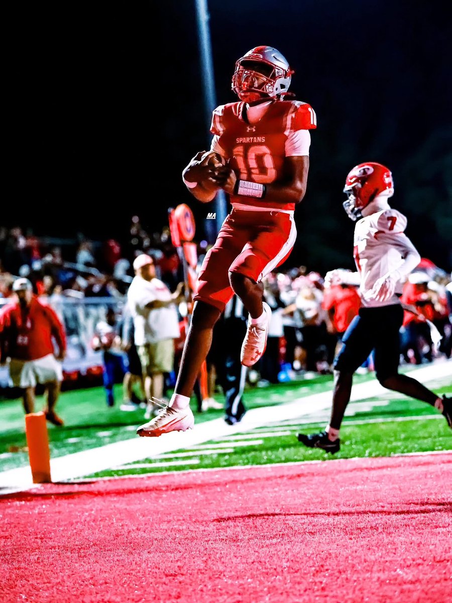 Going 1-0 is the only goal we have weekly! (9-0, 8-0 in region) 

Week 1-9 highlights below 🎥⬇️ My Stats: 

36 TDs in 9️⃣ games ❗️
 
2402 (All Purpose Yards)

Passing Yards: 1997 (24 TDs)
Rushing Yards: 405 (12 TDs) 
Att/Cp: 119/165
Cp: 72%

hudl.com/v/2SbJnf

Week 9