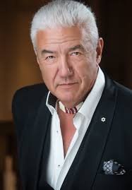 merlinpapin3's tweet photo. .@FredOL69007 On souhaite un Bon Anniversaire à #TomJackson qui a 77 ans on peut le voir dans

Outlander
Supergirl
Cardinal
Sang Froid
Skin Walkers https://t.co/bwKr4M0UZp