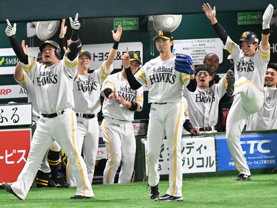 山川穂高選手「僕が打ったことによって、みんな気持ち良くバットを