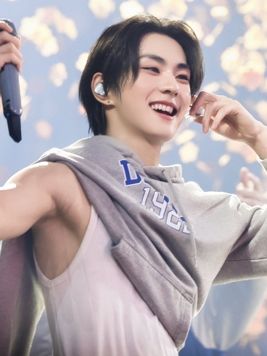 vat 🩸 | 쩡's tweet media