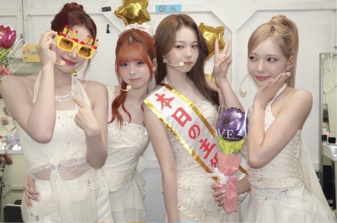 なんか主役変わっててしぬ
 #NiziU  #NINA  #AYAKA  #RIKU  #MAYUKA