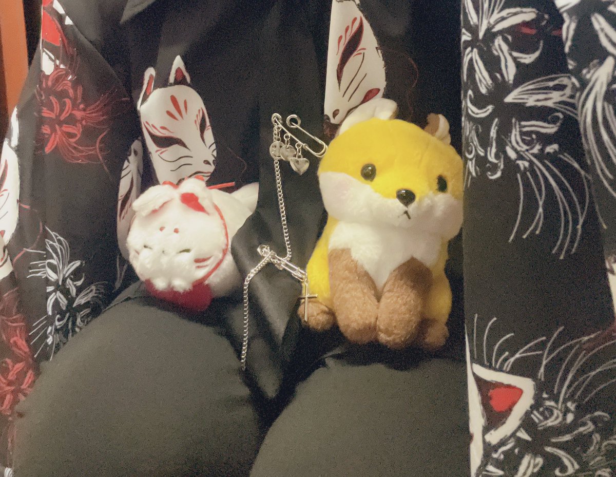 🦊ねんね狐🏮社畜狐 on X