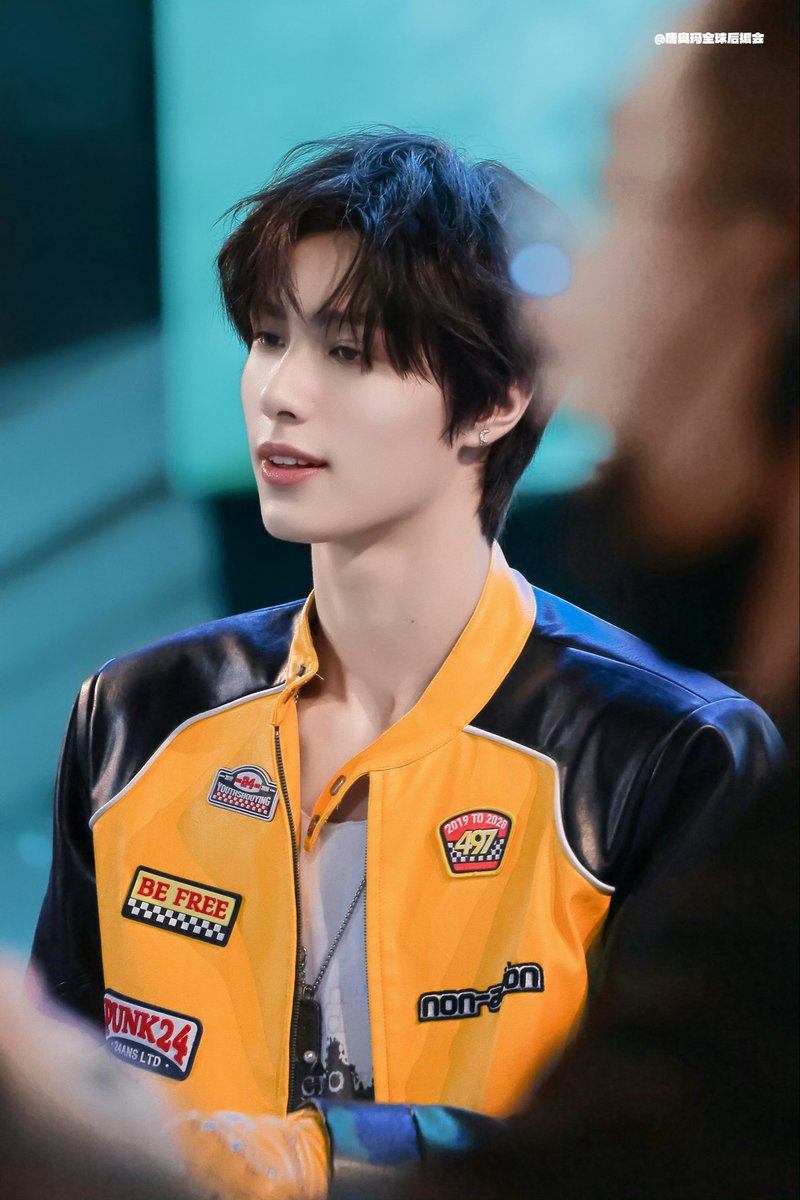 251026 | GuangZhou fan meeting 
Fancam 1p

#Omar #唐奥玛 #OmarTang #NexT1DE_OMAR