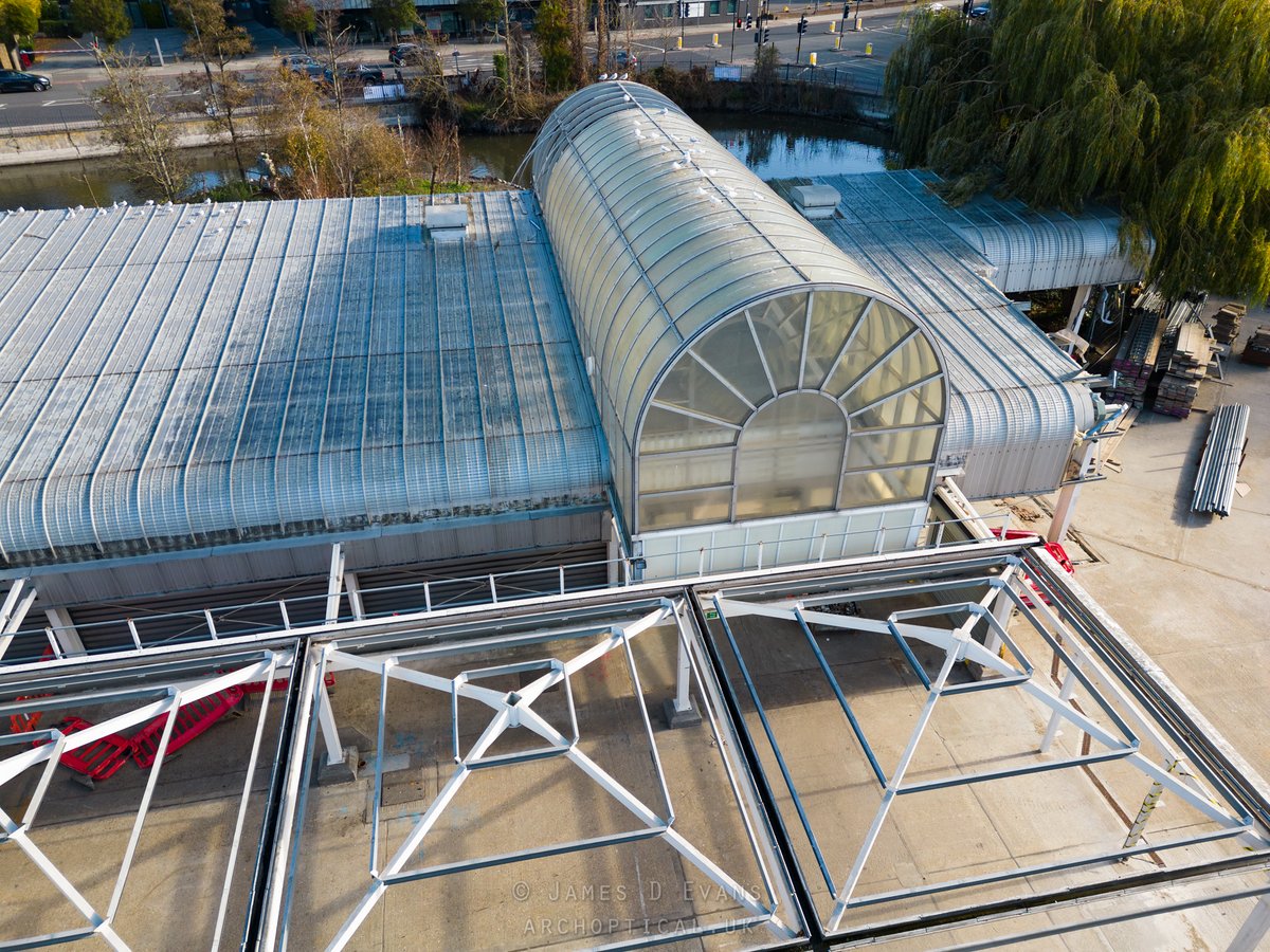 Archoptical tweet media