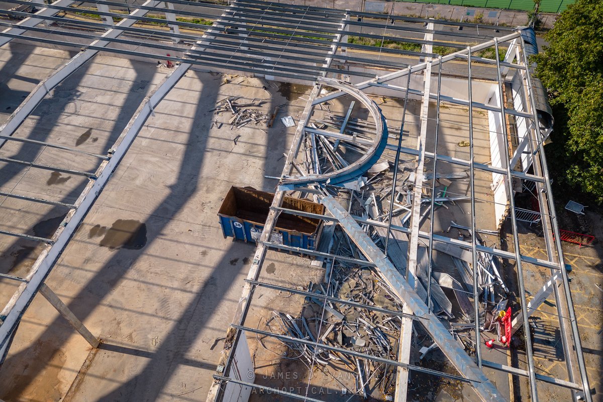 Archoptical tweet media