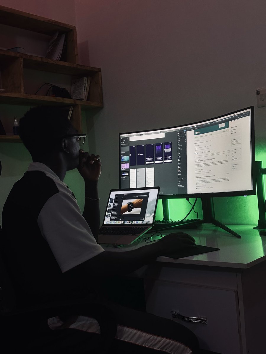 Atom the UiUx Designer tweet media