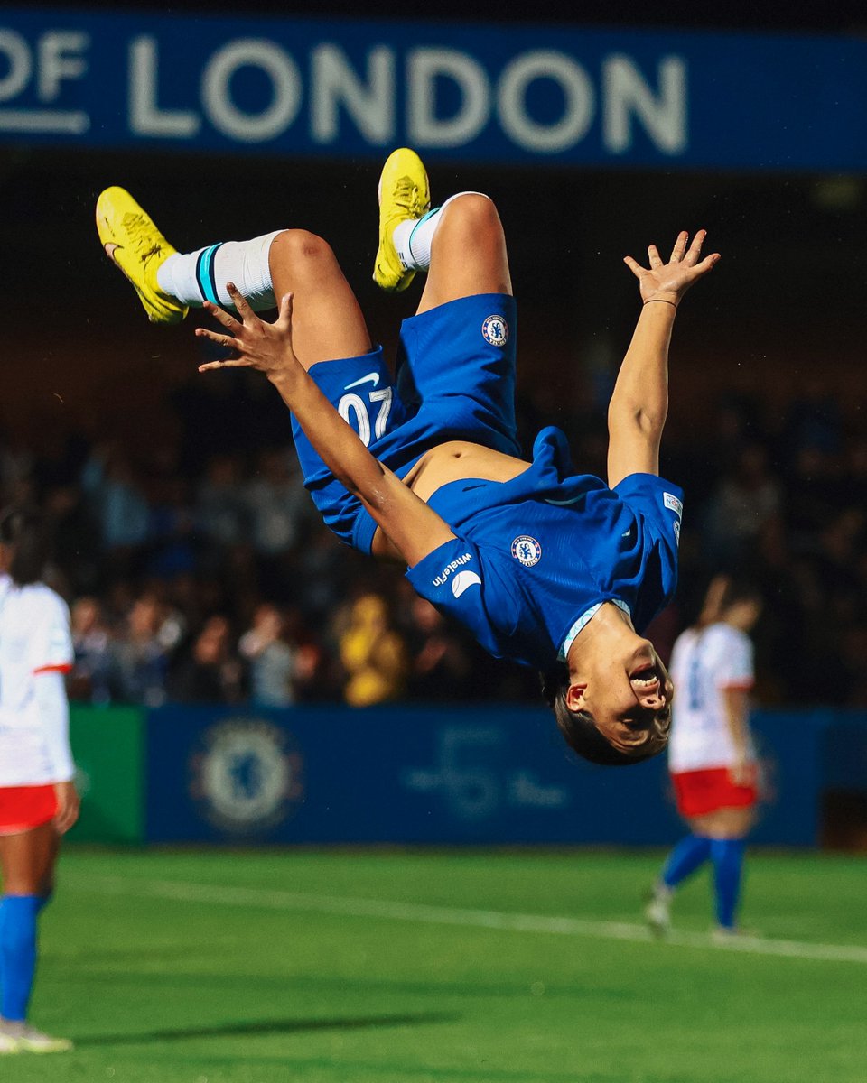 ChelseaFCW's tweet image. Sam Kerr became the first player to score four in a #UWCL group stage game on this day in 2022! ✨🗓️