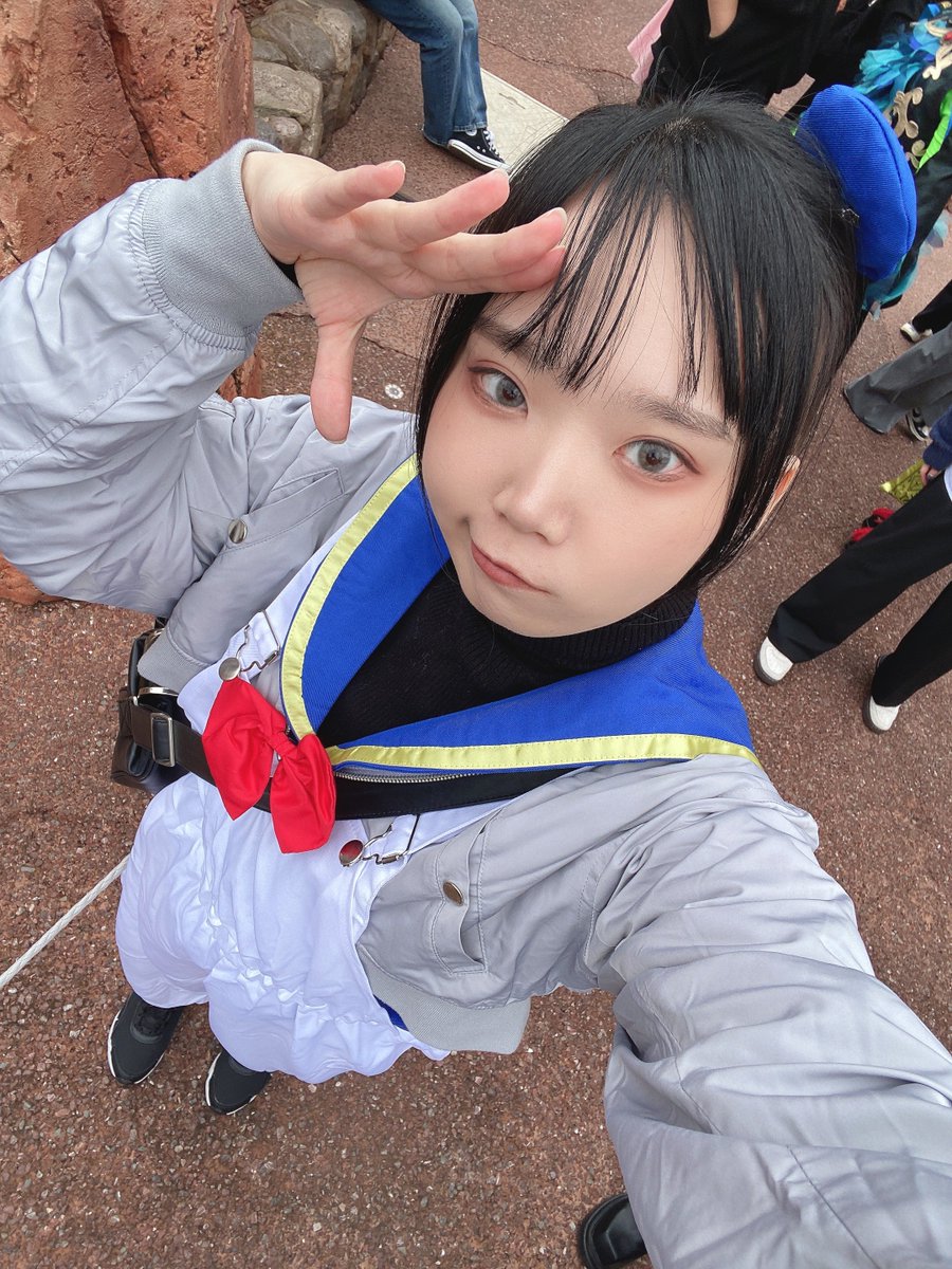 るい。 tweet media