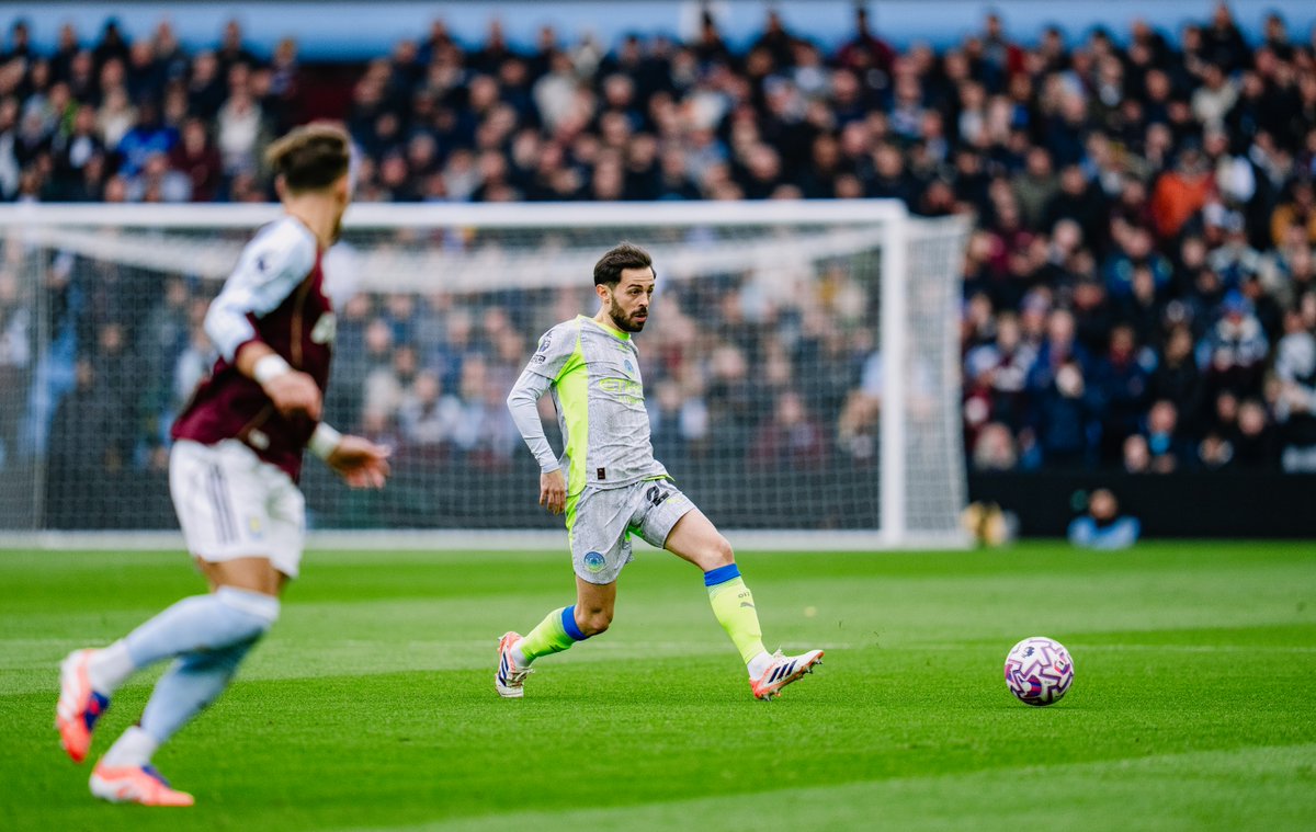 ManCity's tweet photo. Battling 👊 https://t.co/uDdUdZxstZ