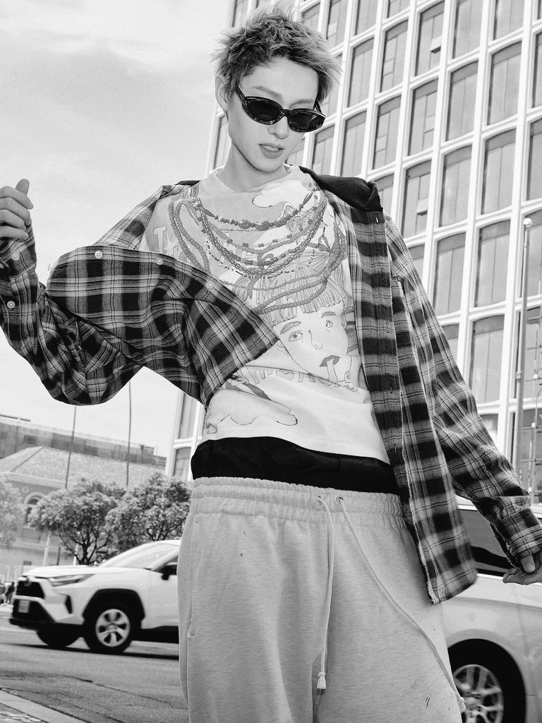 LeceAnton's tweet photo. Catching vibes. https://t.co/TjWyr6xpq4