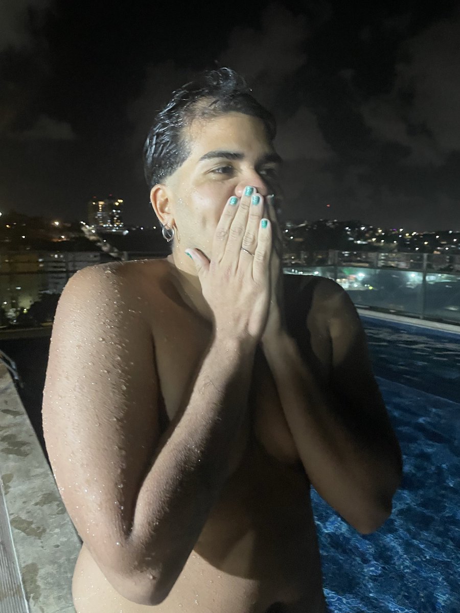 aí ta doendo (@v1adinho) on Twitter photo Me desejem sorte na prova hj Me desejem sorte na prova hj