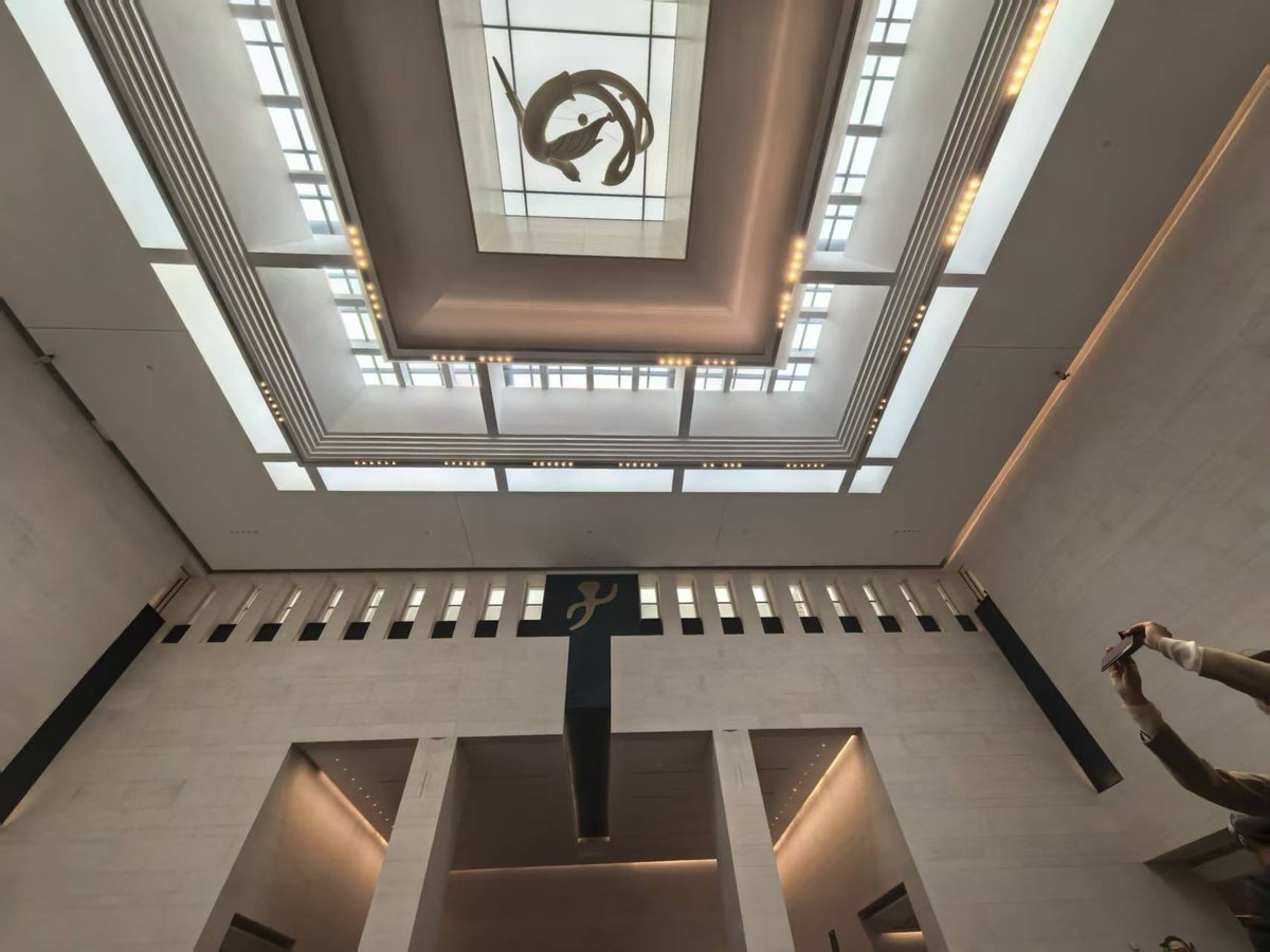 Britishcoverage's tweet image. Stepping into the National Museum of Chinese Character, it feels like the inscriptions on oracle bones are engraved with the codes of the Shang Dynasty, and the epigraphs on bronze artifacts tell the story of the ritual and music era of the Spring and Autumn Period.