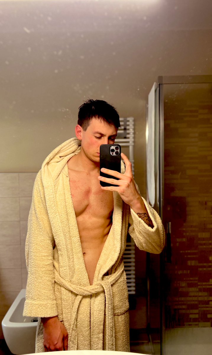 Alessandro tweet media