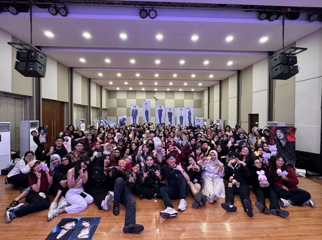 tinyraebang's tweet image. ✨Unlocked memories with Indonesia ATINY on 26.10.25✨
Forever an unforgettable moment celebrating @ateez_official_ 7th Anniversary in Jakarta! 🤍🎂🎶
Huge thanks to all the ATINYs who came!! 🫶
Your love, energy, and efforts totally lit up the day!! 🔥💖💫
Special shoutout to…