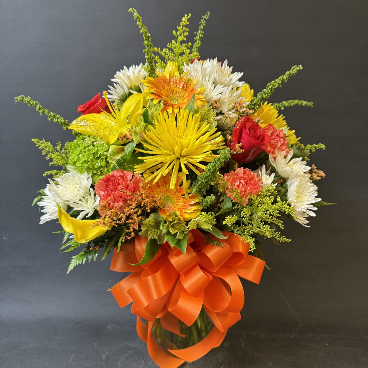 SteinFlorist's tweet image. A bit of floral sunshine for you. Have a beautiful day!
.
.
#steinflorist #steinyourflorist #flowers #florist #flowershop #floristry #shopsmall #shoplocal #smallbusiness #phillyflorist #philadelphiaflorist #NJflorist