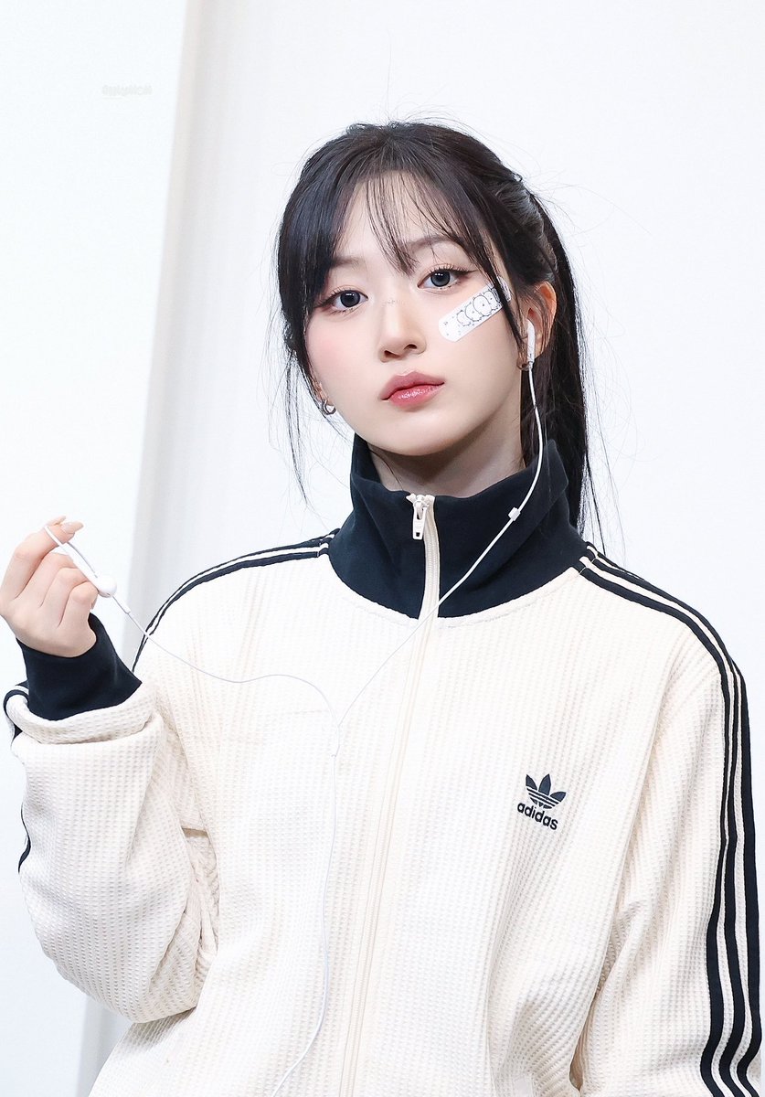 onlywon23's tweet image. 251026 el 팬싸 HQ(3)

#NMIXX #엔믹스 #해원 #HAEWON