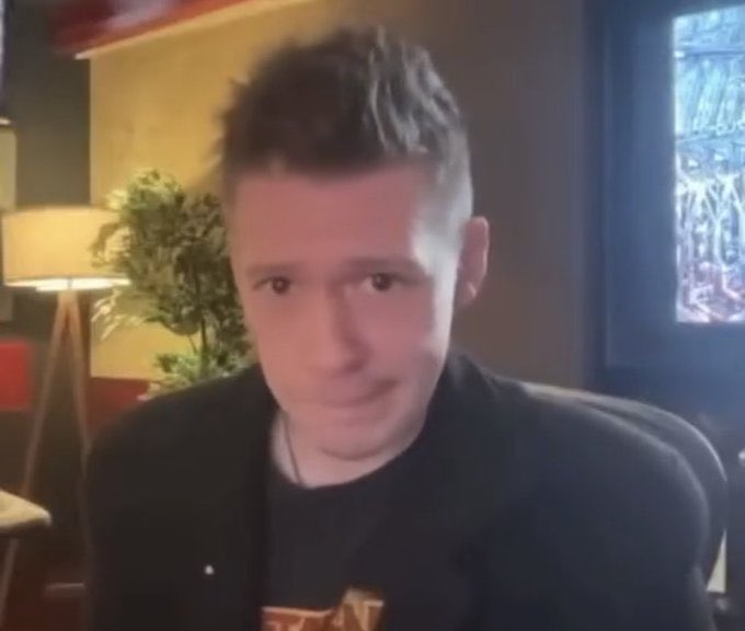 shark 🦈 SAW TOBIAS tweet media