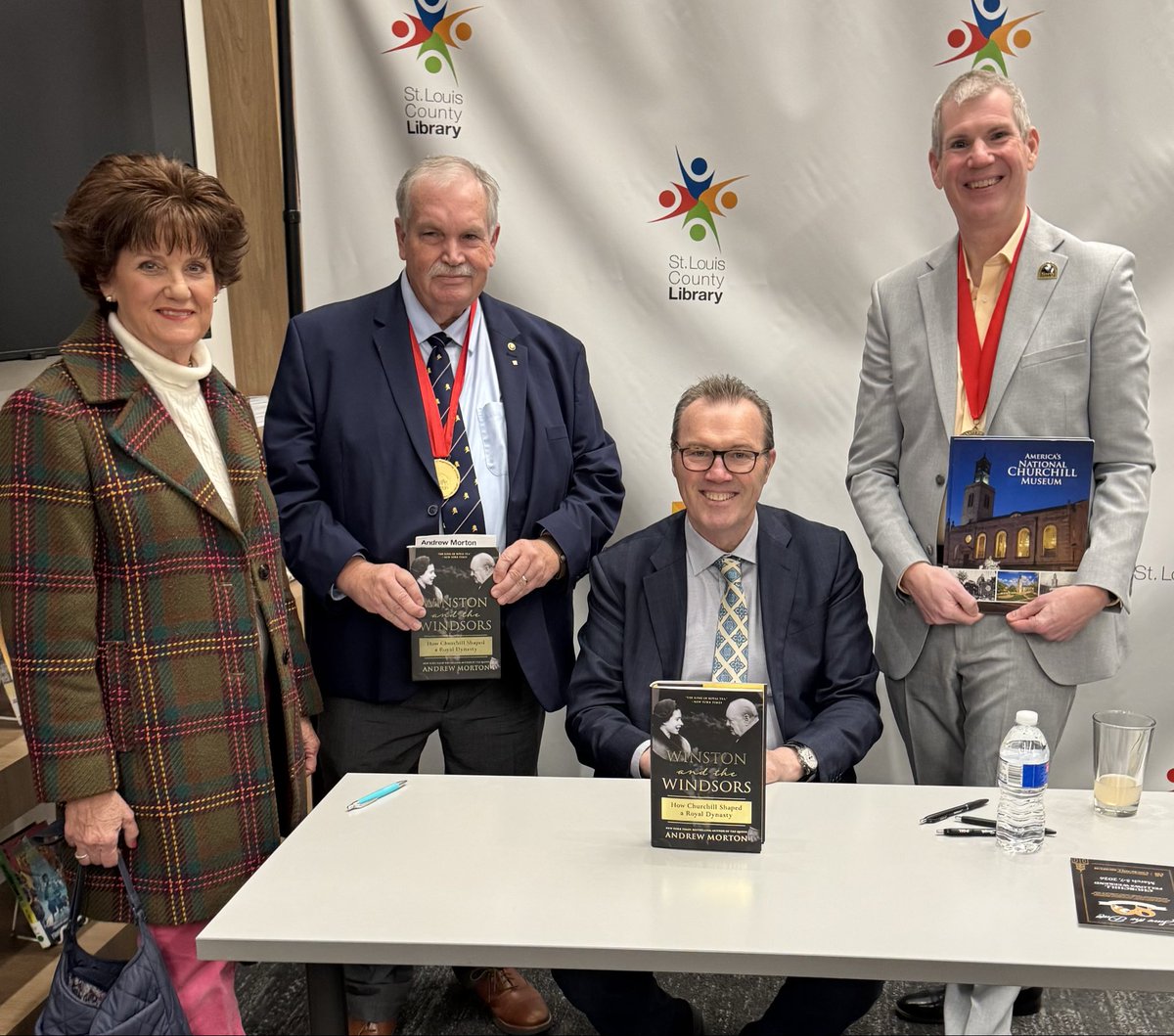 Tim Riley tweet media