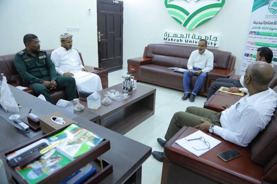 رئيس جامعة المهرة يترأس اجتماعاً للجنة المؤتمر العلمي عن المخدرات والمؤثرات العقلية ويناقش الانشطة المصاحبة لمؤتمر طرابلس 2025م.
للمزيد👇

mhru.edu.ye/details/5328/