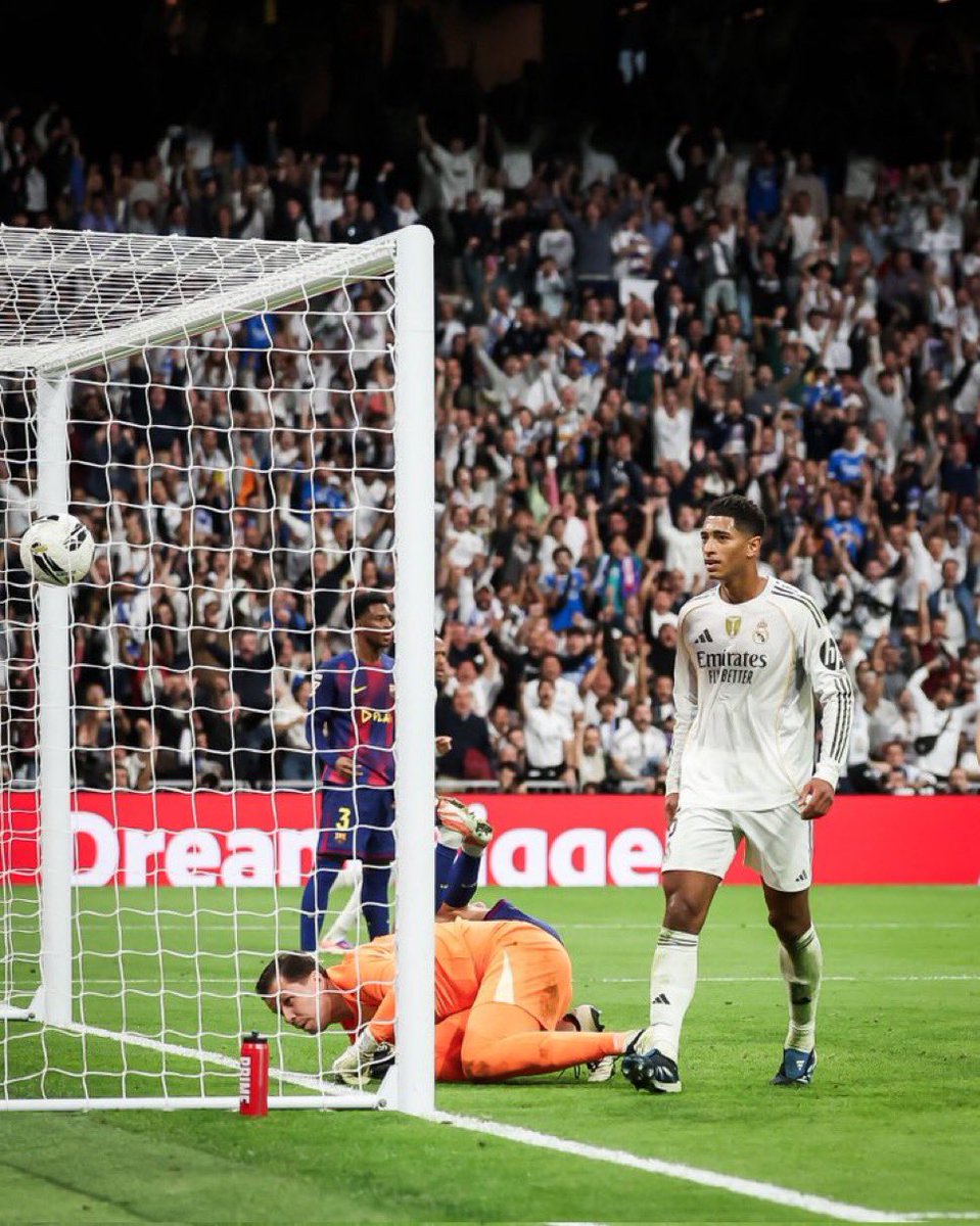 realmilgrauu's tweet photo. FIM DE JOGO, VENCEU O MAIOR!

PEDE A BENÇÃO, BARCINHA HAHAHAHA

HALA MADRID Y NADA MÁS! https://t.co/fRUZNF8pCX
