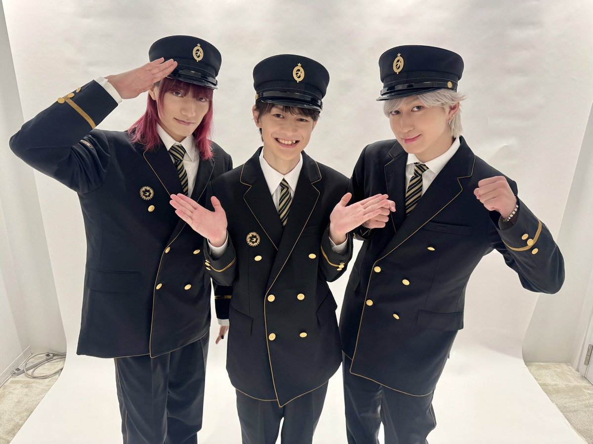 両手に男でーすのそうごりん可愛い