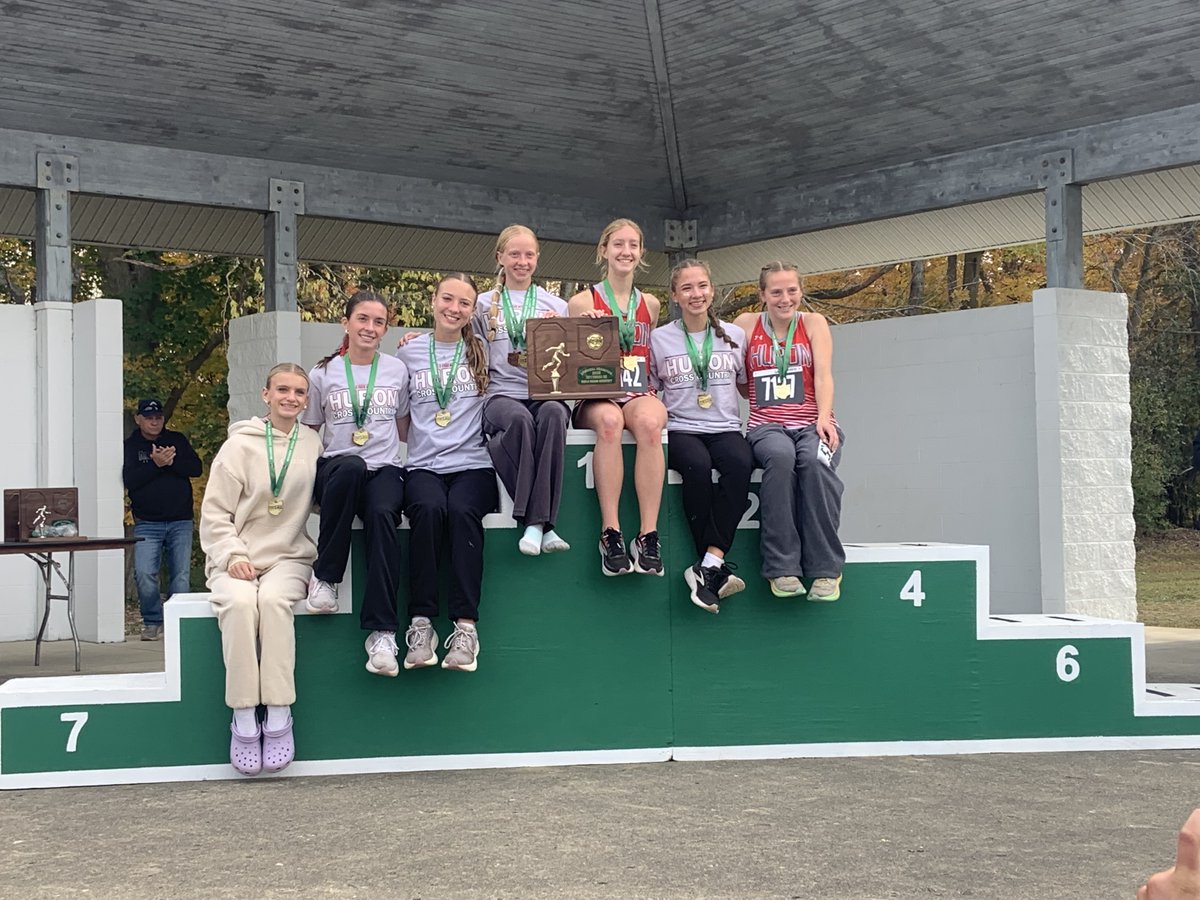 REGIONAL CHAMPS!

Girls Cross Country absolutely dominated the Regional Meet and took home 1st place! 5 runners from Huron placed within the top 20 runners, with Rylie Towns leading the way (4th). Also advancing to State as an individual is Sage Edgerly-Bork, who placed 2nd