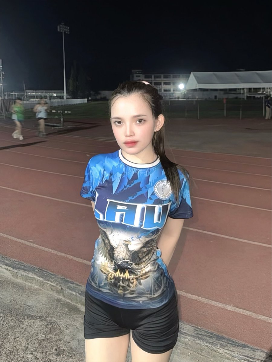 jb_saco's tweet photo. Training hard and preparing to conquer my first ever 10K run soon every stride brings me closer I’m ready to conquer 🏃‍♀️💪🔥

#IBPBohol #RunAtLaw2025 #JusticeInAction #IBPBoholRunAtLaw https://t.co/SUjgxhjK2V