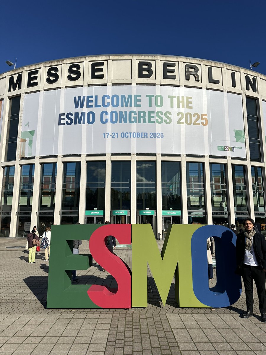 Jose_Agustn's tweet photo. Una experiencia extraordinaria asistir a ESMO 2025 en Berlín.

Grandes avances en cáncer urológico: nuevas combinaciones terapéuticas, inmunoterapia y medicina personalizada para el cáncer de próstata, riñón y vejiga.

#ESMO2025 #Oncology #Urology #UrologicCancer https://t.co/ul3os1Altz