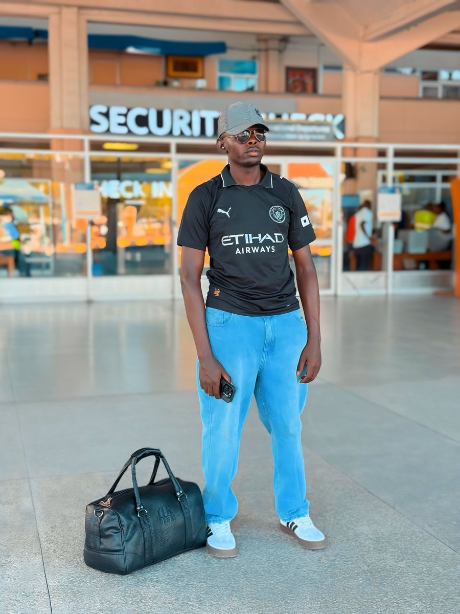 Done with vacation flying back with <a href="/KenyaAirways/">Official Kenya Airways</a>  carrying my <a href="/DenriAfrica/">Denri Africa</a>  let the grinding begin