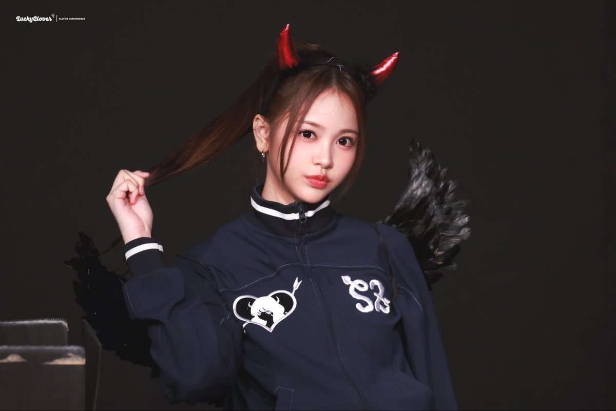 carmeniayu's tweet photo. little devil but make it cute. 😈 https://t.co/9UxroStXyM