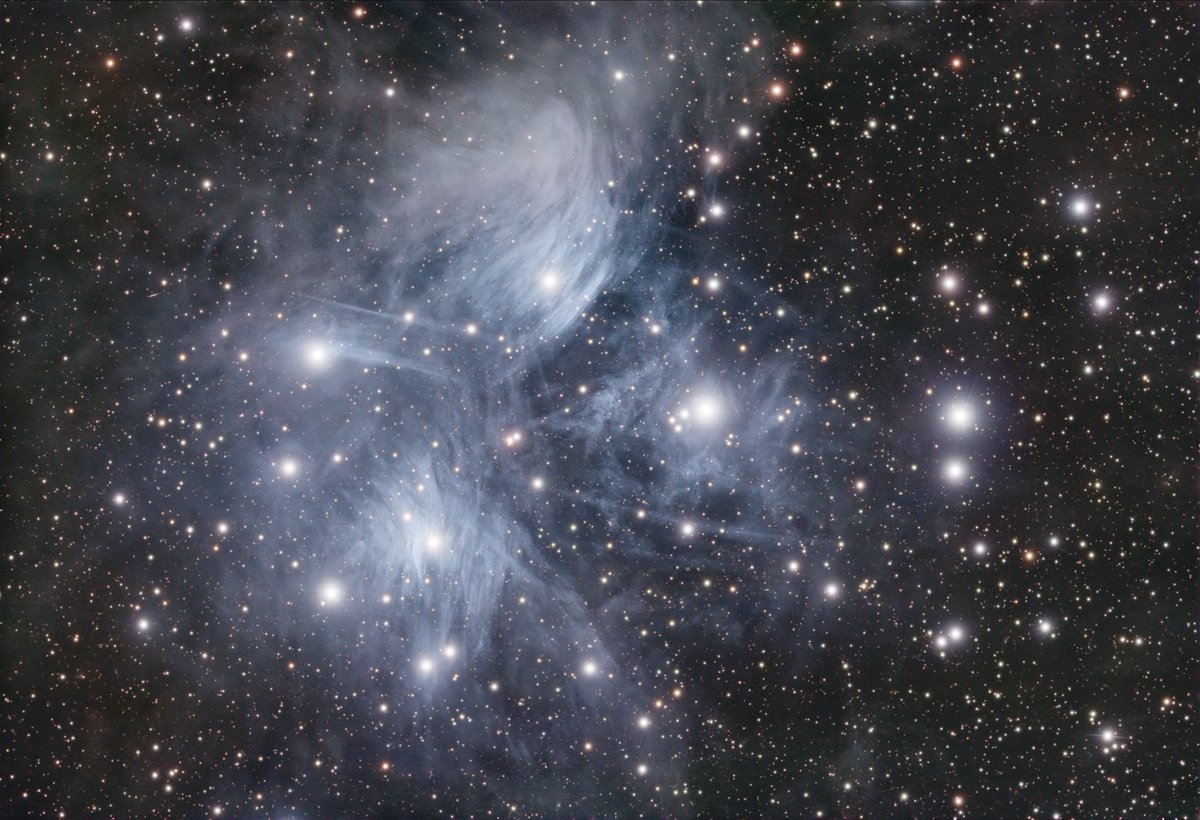 The final 2 pictures from 25 Oct.
M31 (Andromeda Galaxy) - 90 mins
M45 (Pleiades) - 4.5 hours