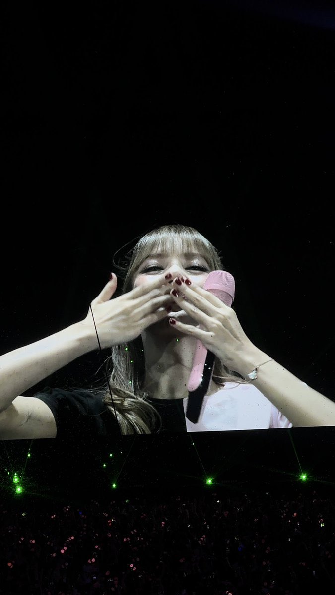 Thank you, Lisa, for always giving your all and for sharing your light with us. We LOVED every surprise, so meaningful, thoughtful and full of heart. I hope your time at home was everything you wished for. We can’t wait to see what’s next! We love you endlessly. 💛 <a href="/wearelloud/">LLOUD</a>