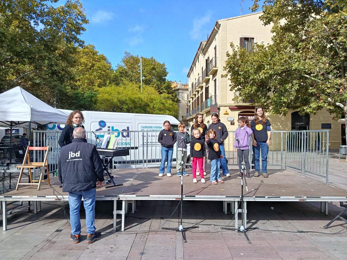 L'Espinguet coral infantil tweet media