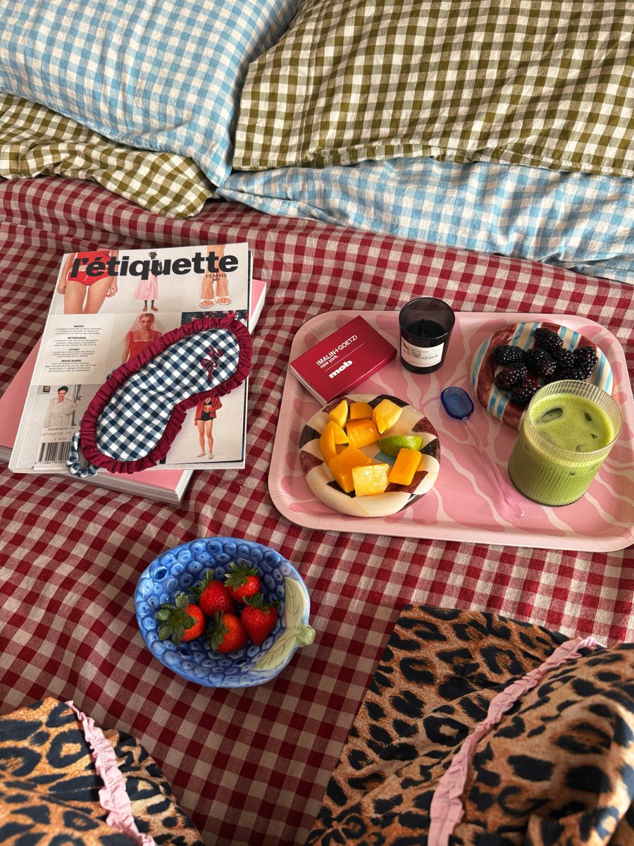 tashteshtish's tweet image. closing out october