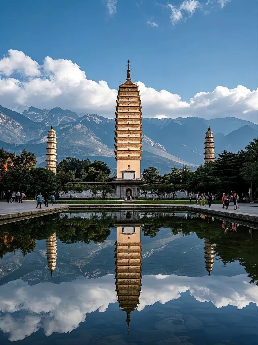 Van88711142's tweet image. 云南大理崇圣寺三塔︱穿越千年的苍洱佛光。
#大美中国 ＃云南旅游 ＃大理崇圣寺