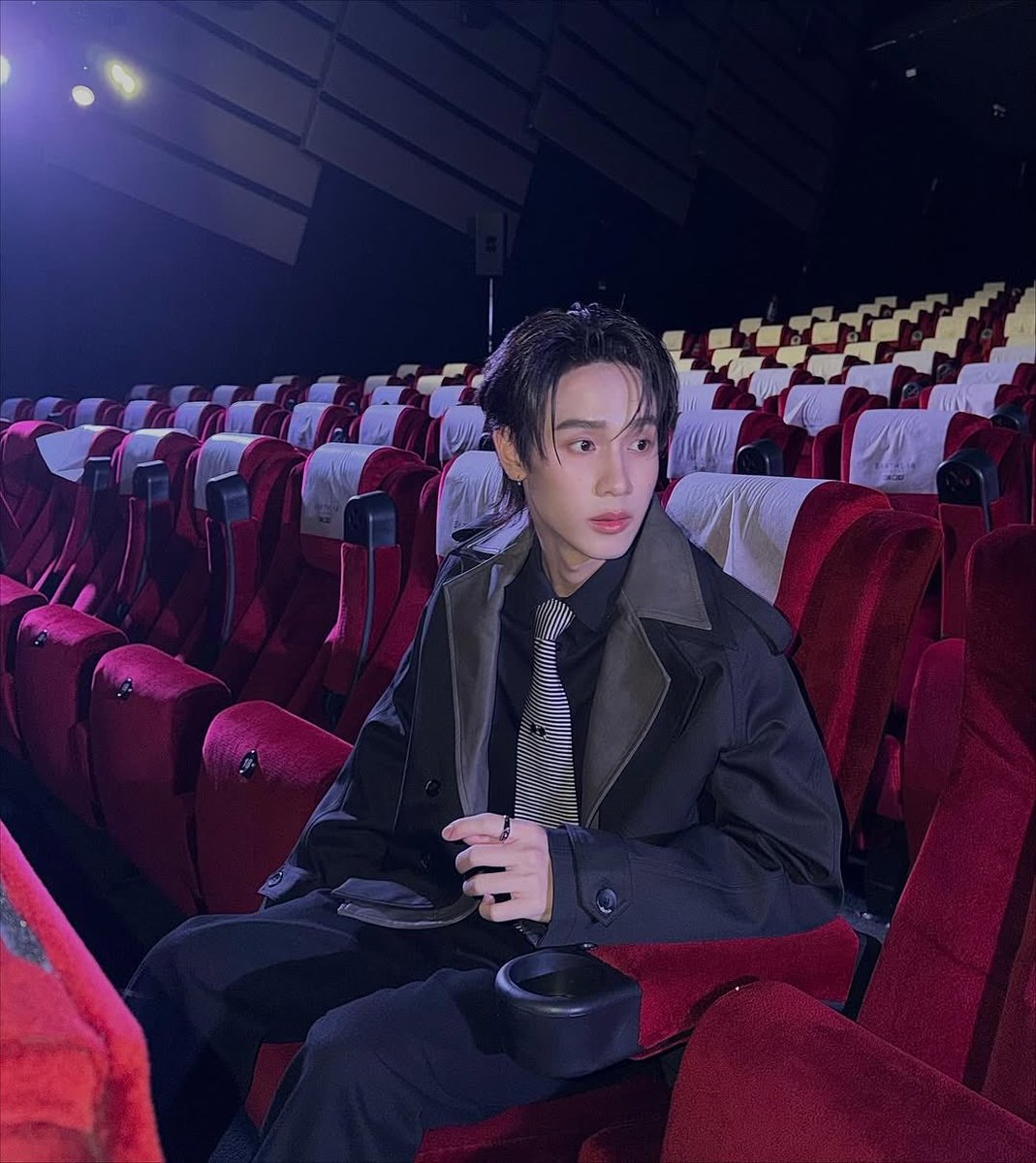 javafamily_o's tweet image. 🗓️ 𓂂 26102025
*・。゚ 𝗜𝗴 𝗽𝗼𝘀𝘁 : 𝗷.𝗷𝗮𝘃𝗮𝗯𝗵 
HEAD 2 HEAD SERIES EP1 
#H2HseriesEP1
♡ #javabh | @javabh28
