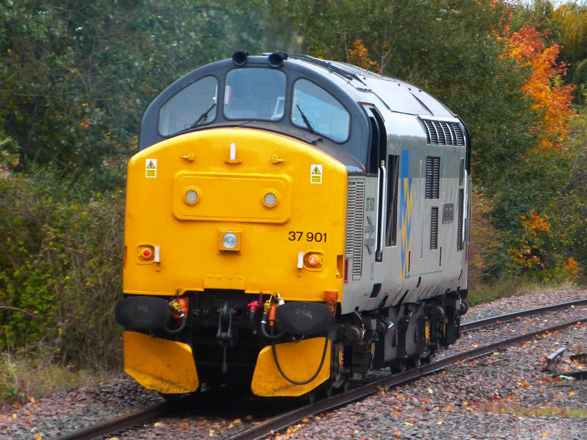 A quick trip to the shop via Netherfield to see some MEGA TRACTION. 😍😍😍😍😍😍

37 901 heading for Rectory Jn 

<a href="/TheGrowlerGroup/">The Growler Group</a> <a href="/WilliamWardale/">William Wardale</a> <a href="/Northern_Travel/">Paul 🇬🇧 🏴󠁧󠁢󠁳󠁣󠁴󠁿</a>