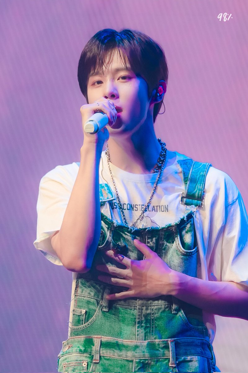 보고 싶은 우석아 생일 축하해💚
앞으로도 너의 날들이 기대 돼🩷
#HAPPYWOOSEOKDAY
#김우석 #우석 #KIMWOOSEOK #WOOSEOK