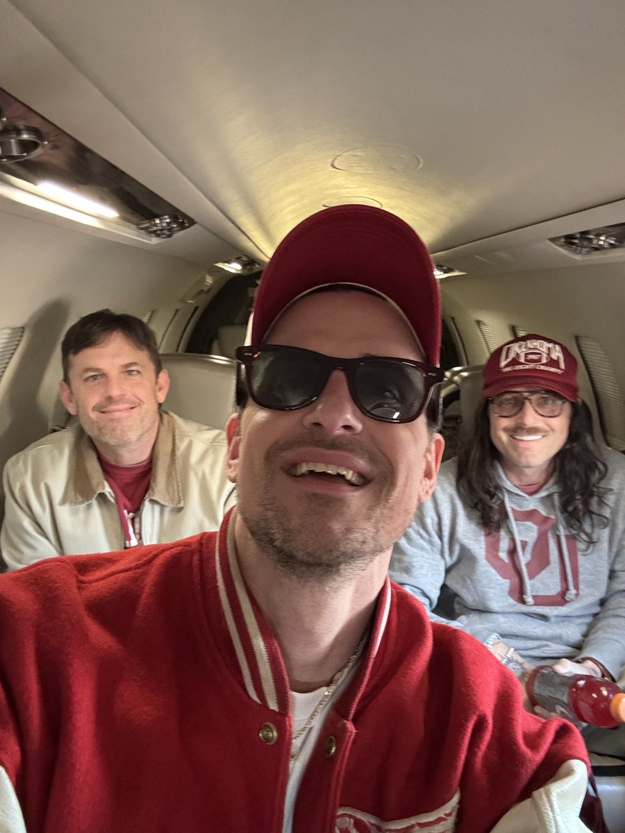youngfollowill's tweet photo. We came. We saw. We lost. But we had fun! Thanks for the hospitality as always. Boomer Sooner forever. See you in Tuscaloosa. https://t.co/faDIarzaTB