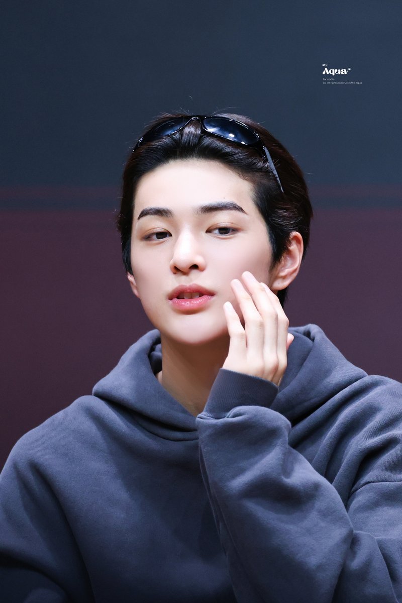 aqua_cortis's tweet image. 251026 WVS Fansign
Keonho’s sooo pretty today.💖
#KEONHO #건호 #CORTIS #코르티스