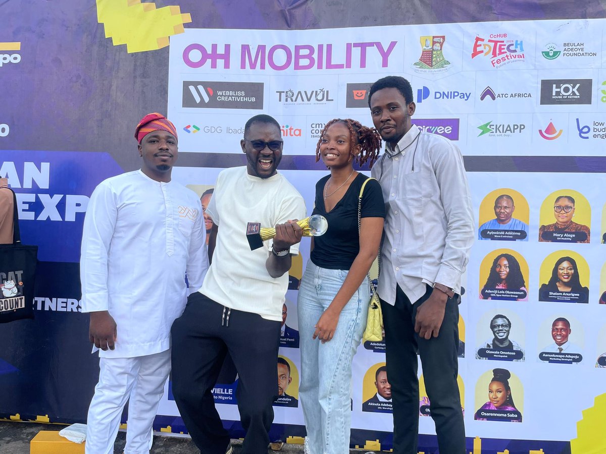 adedotunglobal's tweet photo. @cartwayhq is the startup mobility company of the year! - @IbadanTechExpo 

👏🏾 https://t.co/xlOUA3OX2Q