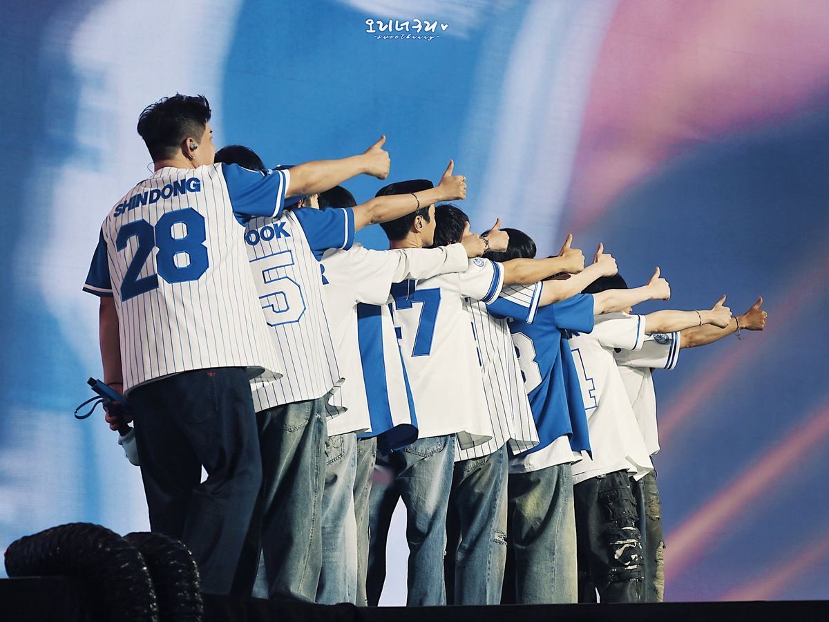 mutatapsjv8's tweet photo. やばい！あと3分！！！
ファイティーン🖐️💙
#SUPERJUNIOR #2025MAMAVOTE https://t.co/Yr5I1jKiFT