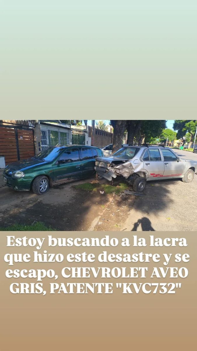 Av del Rosario al 700 #TránsitoRosario colisionó y de dió a la fuga seria 1 Chevrolet Aveo gris dominio KVC732 se agradece información <a href="/leodelga2/">Alberto Leonardo Delgado</a> <a href="/CalleDeRosario/">CalleDRosario</a> <a href="/GustavoAdda/">Gustavo Adda</a>