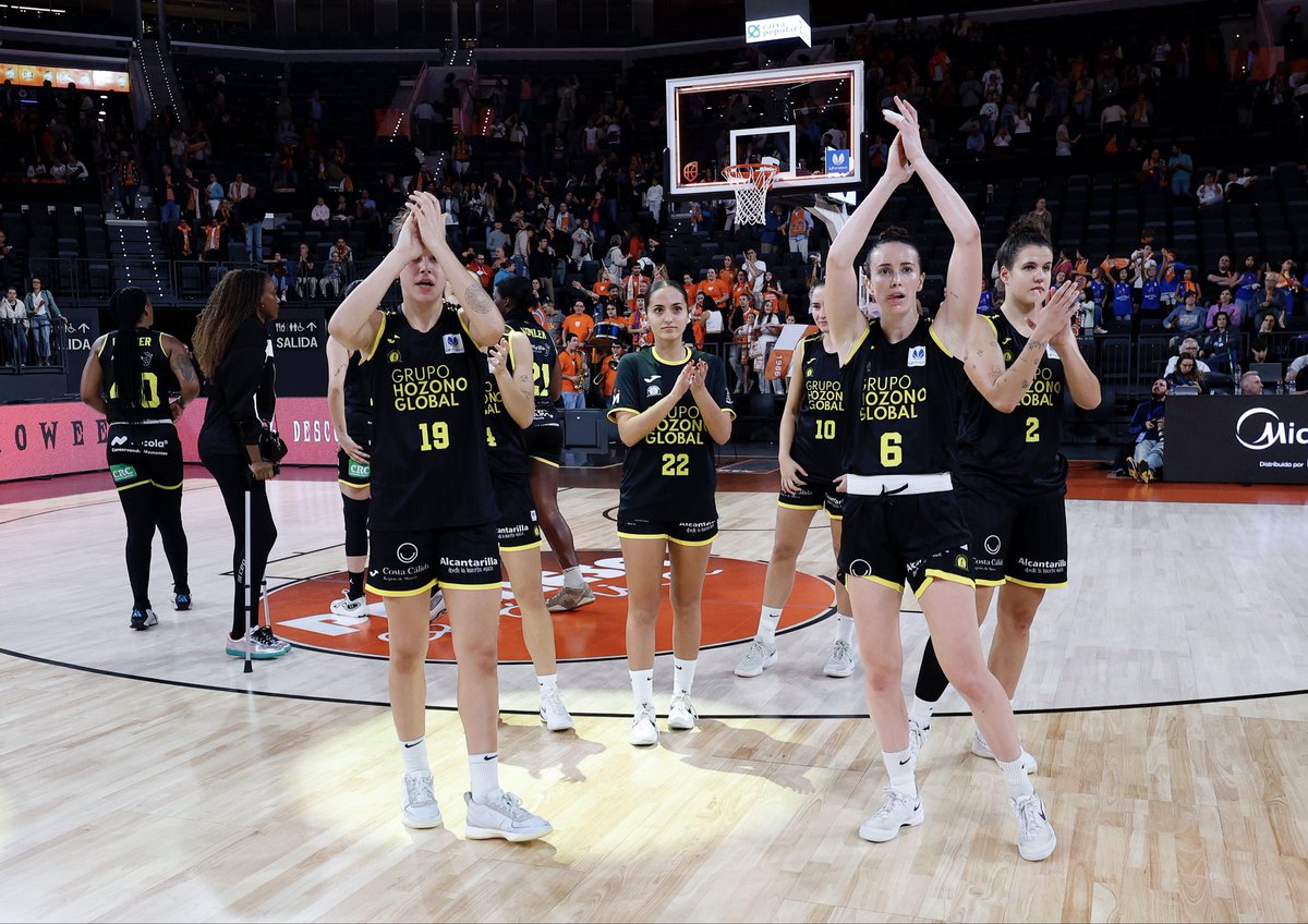 Se nos escapa la tercera en Valencia.

Derrota contra Valencia Basket (64-61) en la cuarta jornada de #LFEndesa     

📸 Miguel Ángel Polo

Crónica 👉🏻 hozonojairis.com/noticias/